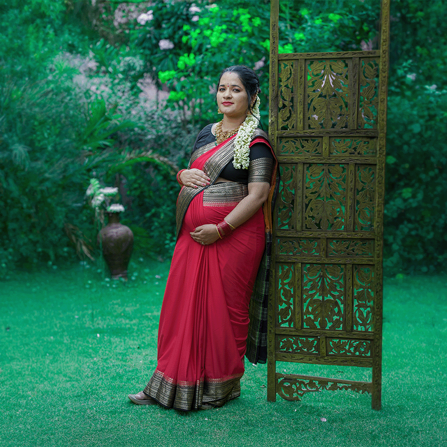 Red & Black Vintage Saree view 4