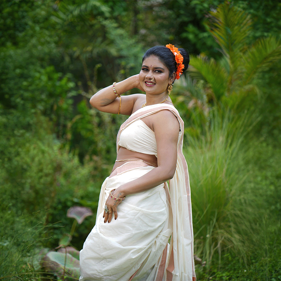 White Vintage Look Saree — Pushpa Designers
